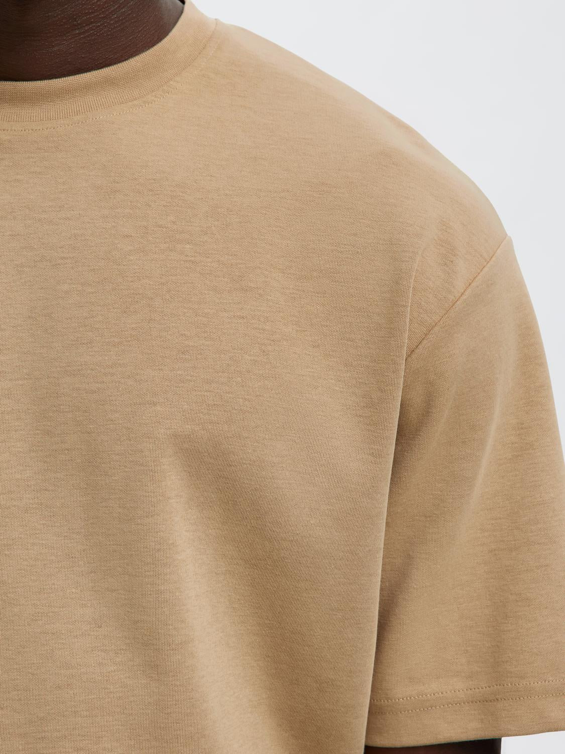 model_shot-detail